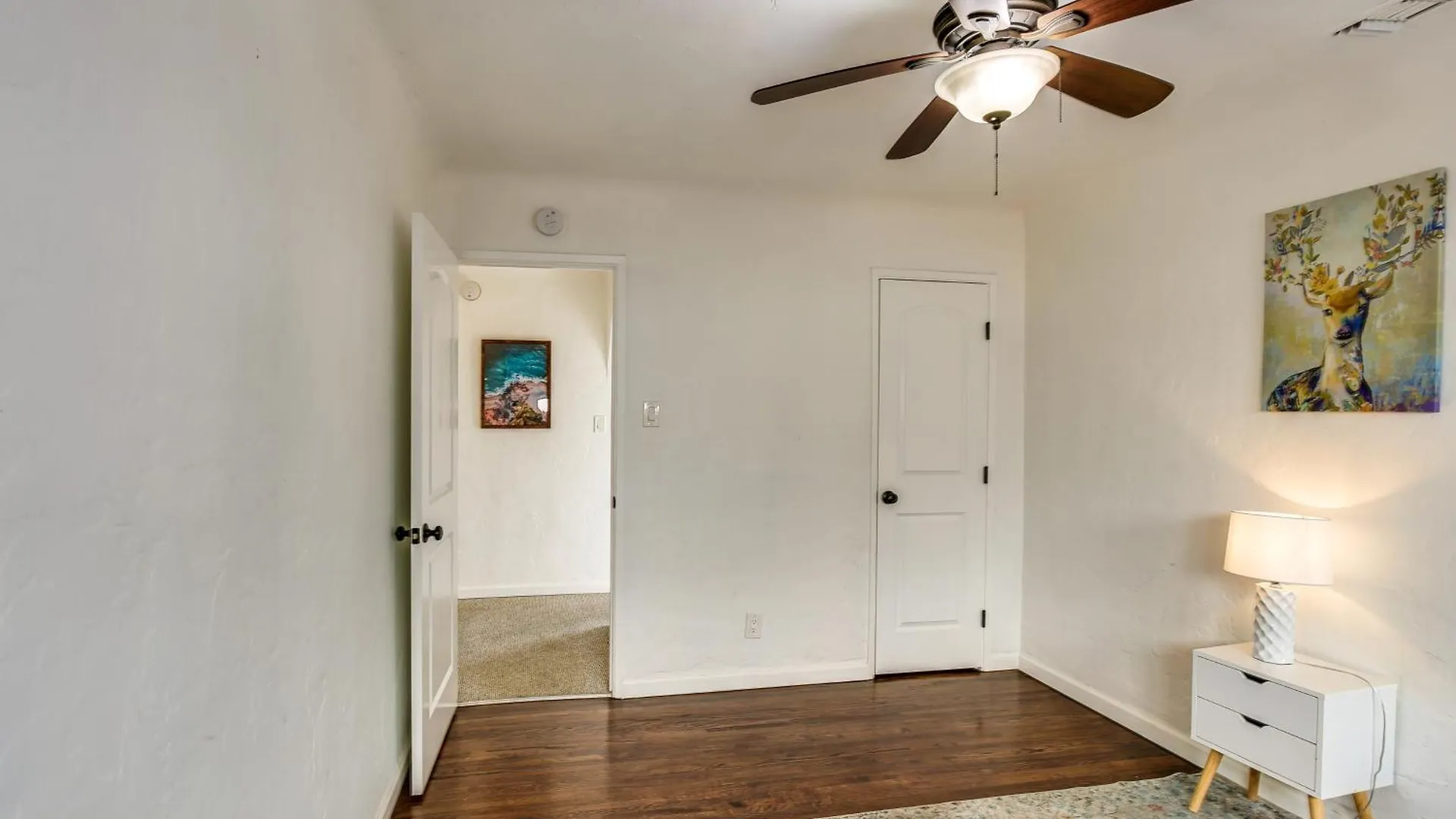 Pet-Friendly Long Beach Bungalow With Patio And Yard Villa United States